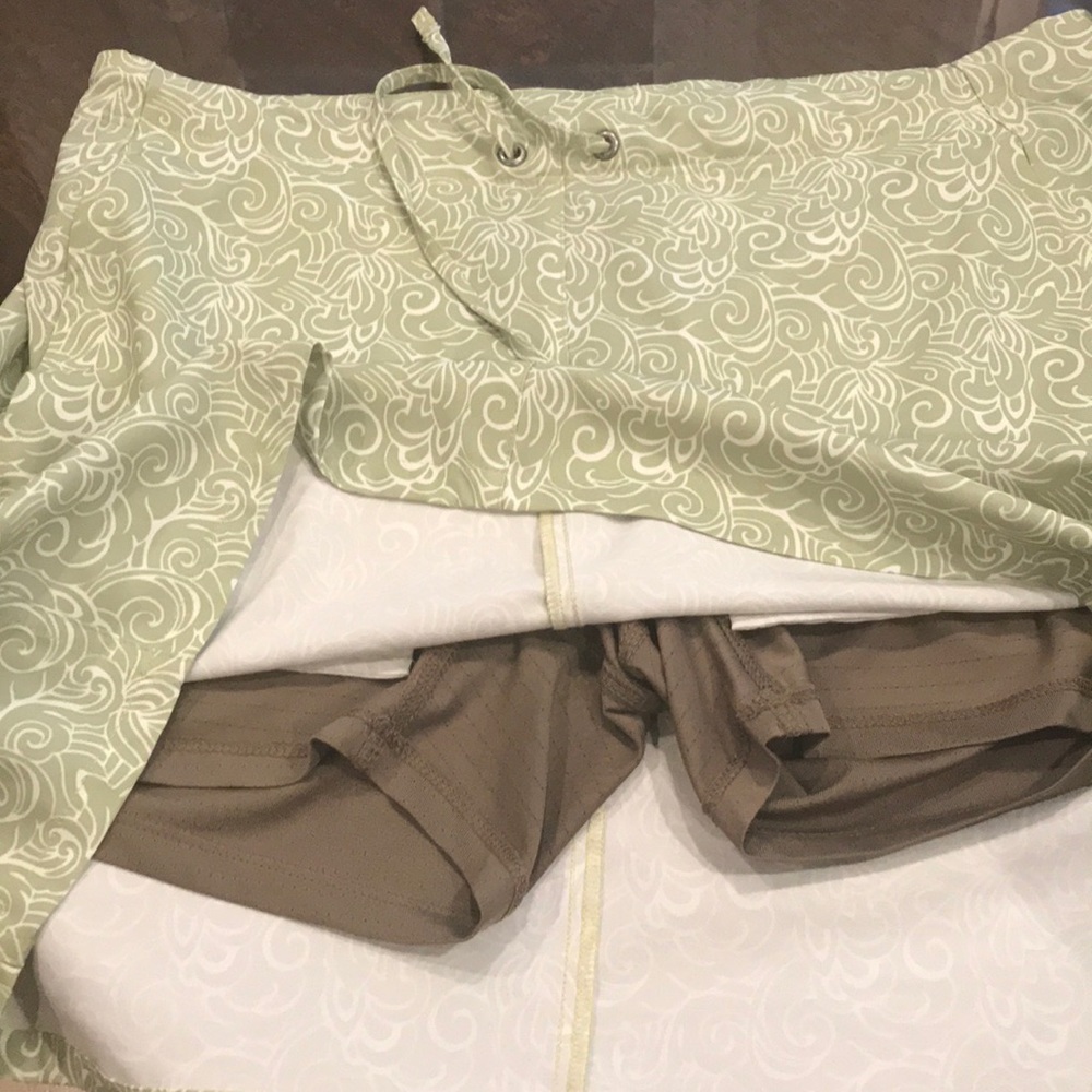 Title Nine Women’s Green Drawstring Skort